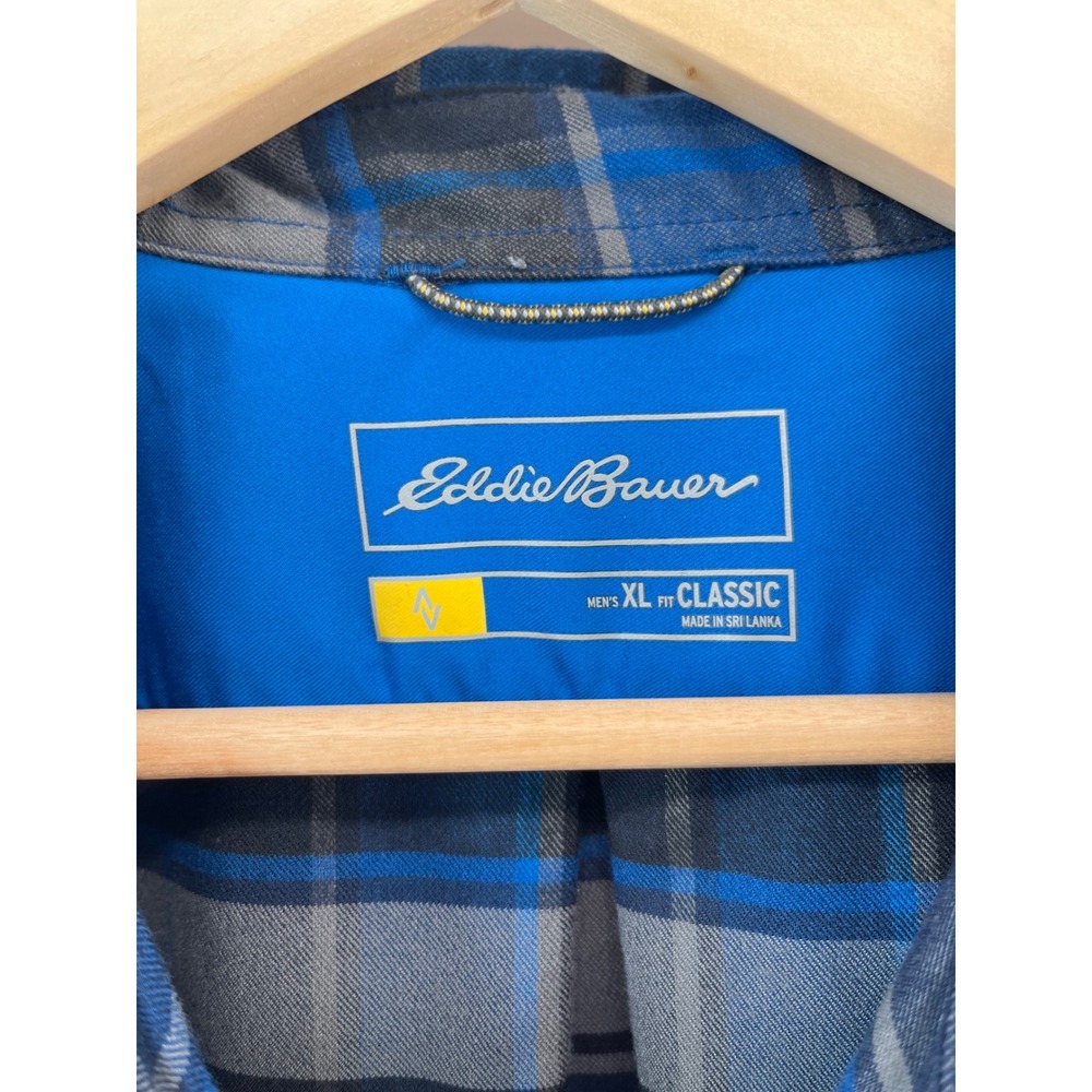 Eddie Bauer Mens XL Classic Fit Blue Grey Plaid Long Sleeve Shirt Hiking Outdoor - Picture 2 of 6